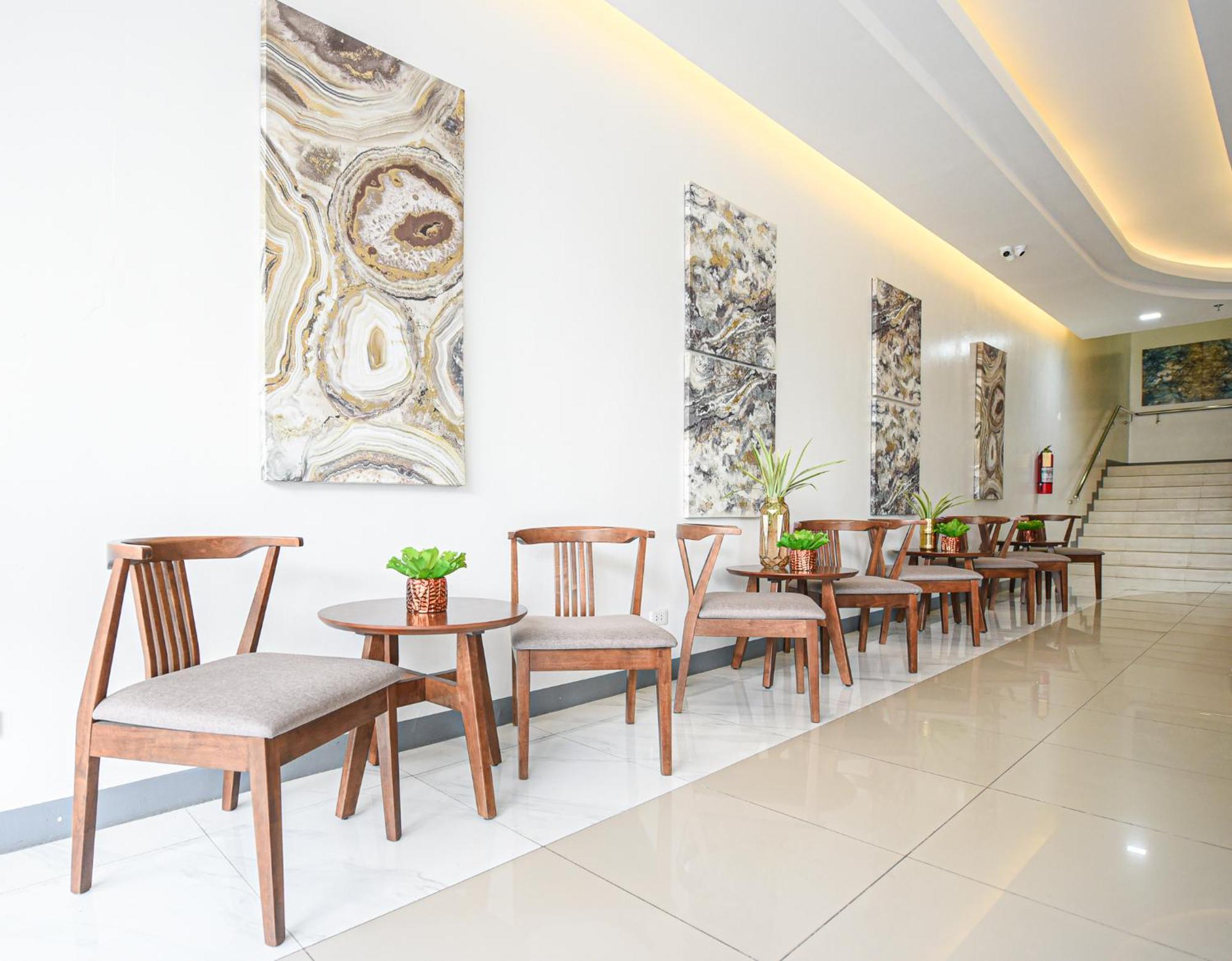 Figtree Hotel Илоило Экстерьер фото